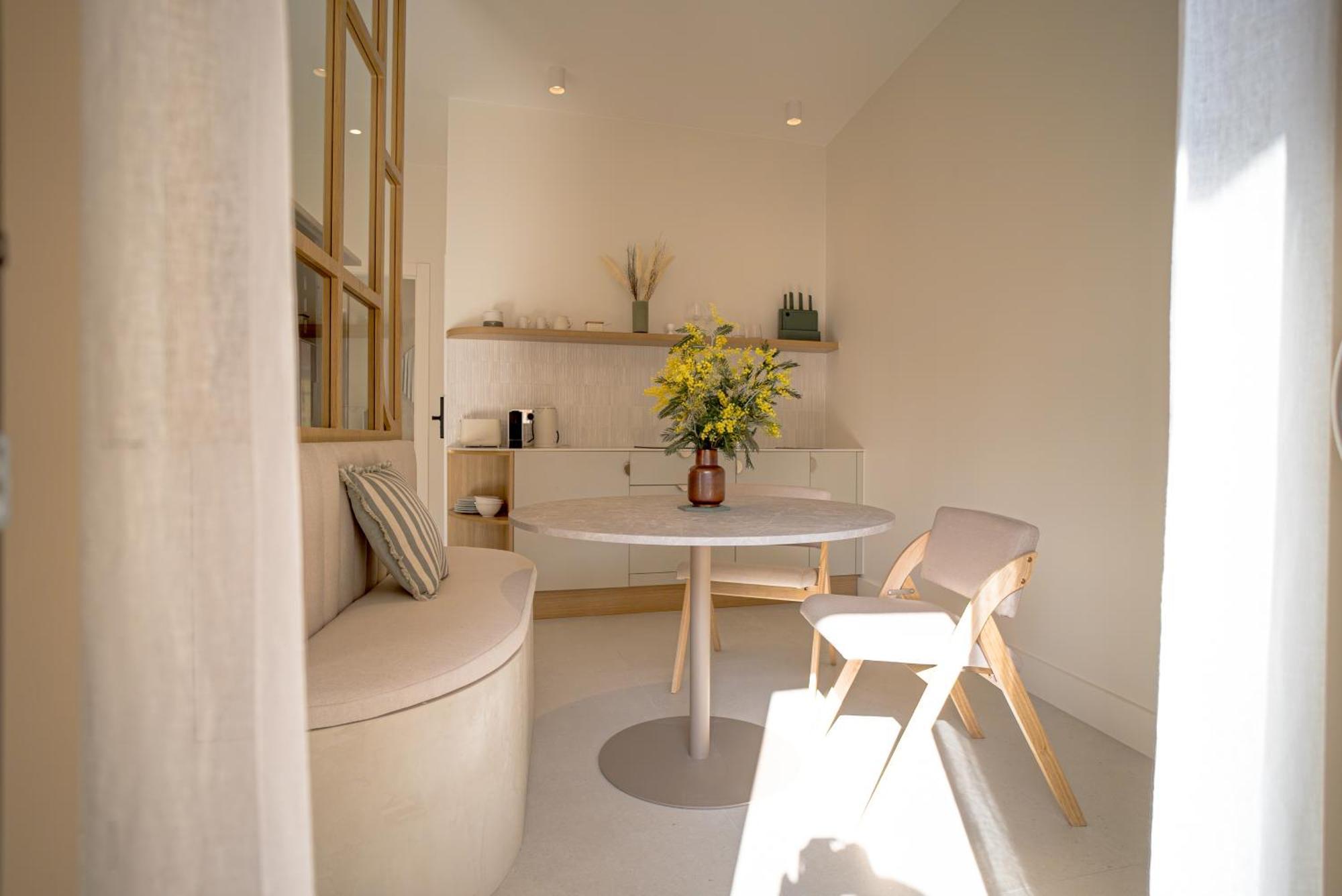 Studios Raffines Avec Terrasses - Plages, Ville Et Gare A Pied - Maison Raphael Saint-Raphaël 外观 照片