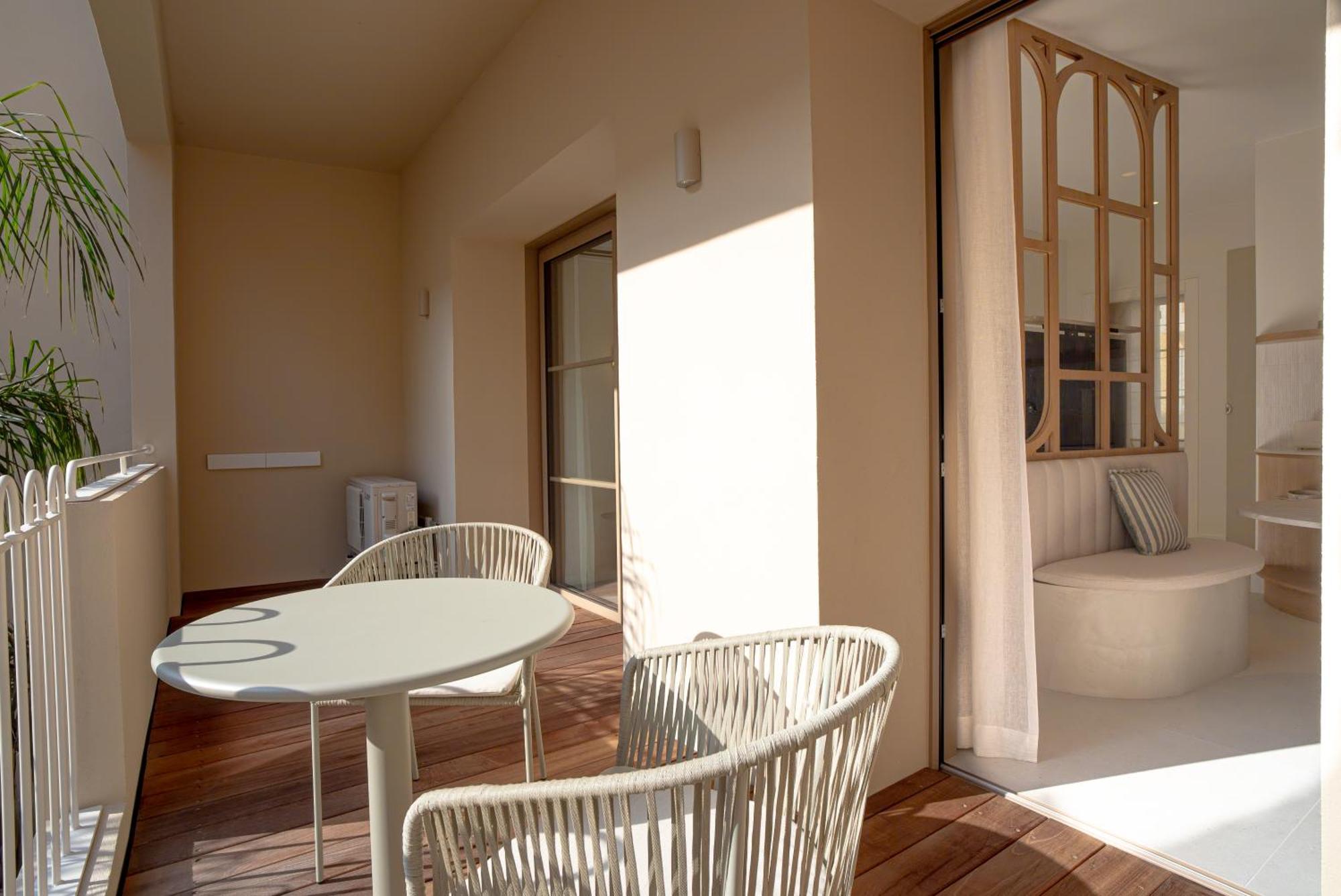 Studios Raffines Avec Terrasses - Plages, Ville Et Gare A Pied - Maison Raphael Saint-Raphaël 外观 照片